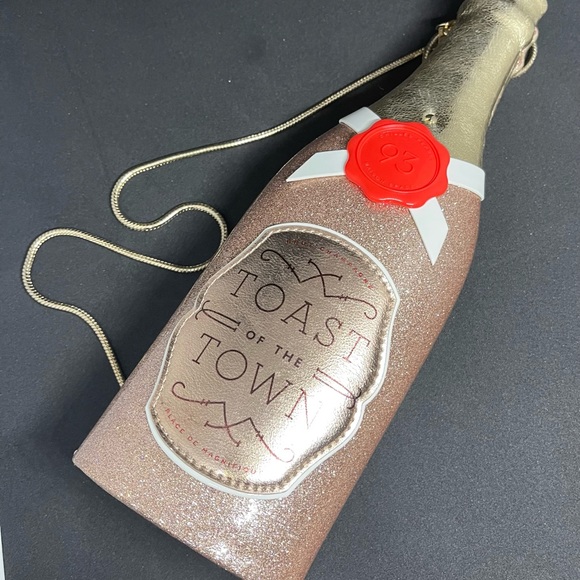 Kate Spade New York Limited Edition top zip Champagne Bottle Clutch. - Picture 1 of 13